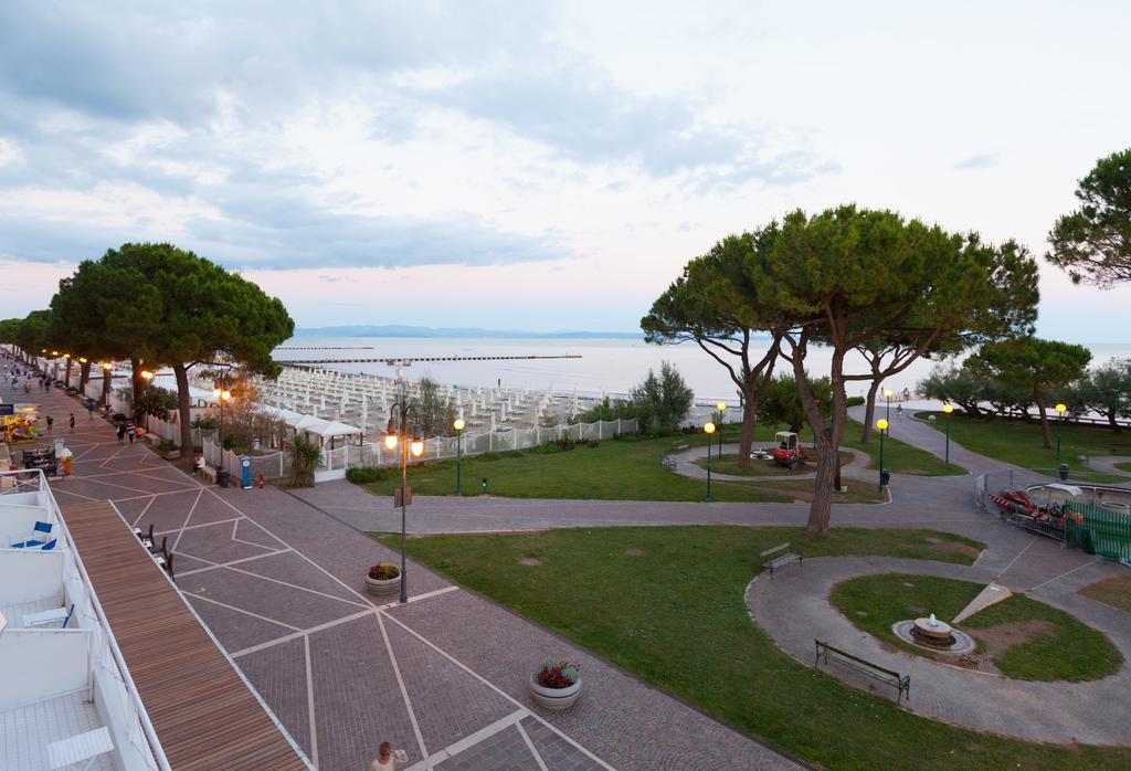 Albergo Alla Spiaggia Grado Exterior foto